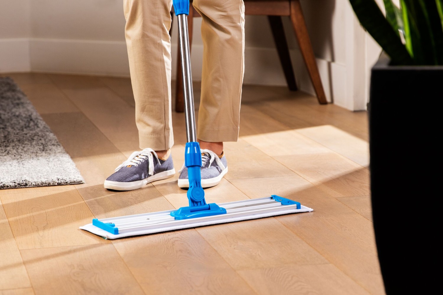 Clean mop. Швабры для чистки. Floor Cleaner Mop. Clean the Floor. Mop the Floor.